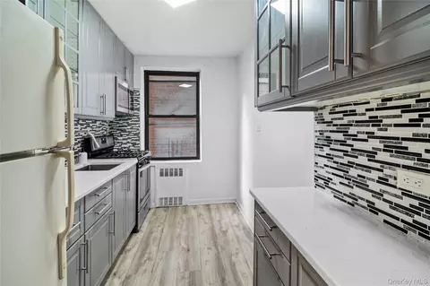 102-36 64 Ave #3D, Forest Hills, NY 11375