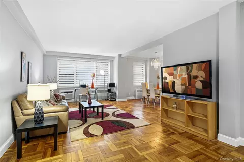 10 Lake St #1H, White Plains, NY 10603