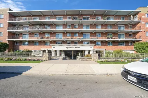 200 Atlantic Ave #331, Lynbrook, NY 11563