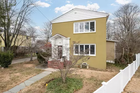 140 Park Ave, Roosevelt, NY 11575