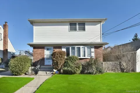233 Meyer Ave, Valley Stream, NY 11580