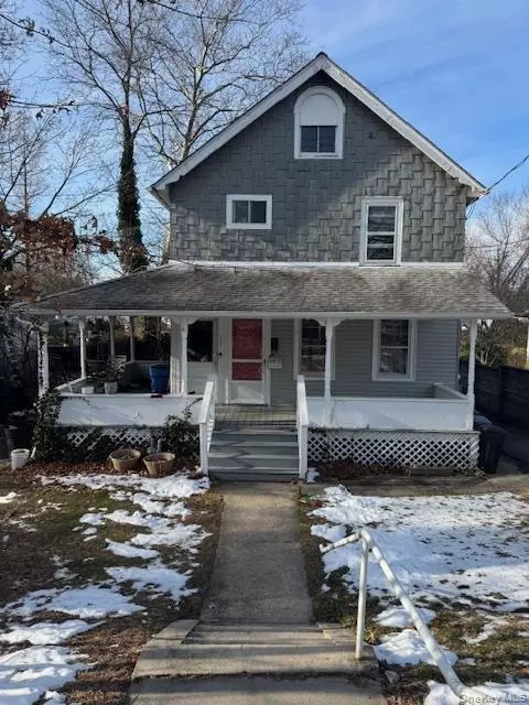 223 Park Ave, Huntington, NY 11743