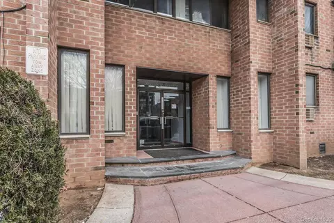 147-45 Barclay Ave #5B, Flushing, NY 11355
