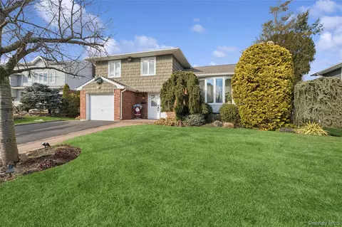 1123 Bernard Dr, Westbury, NY 11590