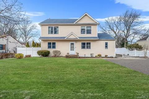 777 Johnson Ave, Ronkonkoma, NY 11779
