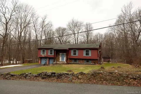 172 Farmingdale Rd, Blooming Grove, NY 10914