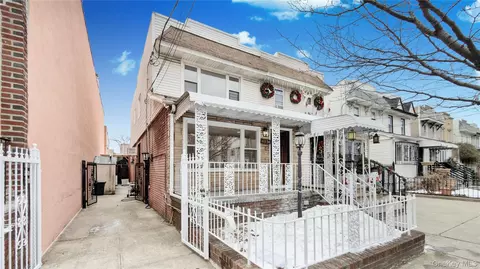 10334 110th St, South Richmond Hill, NY 11419