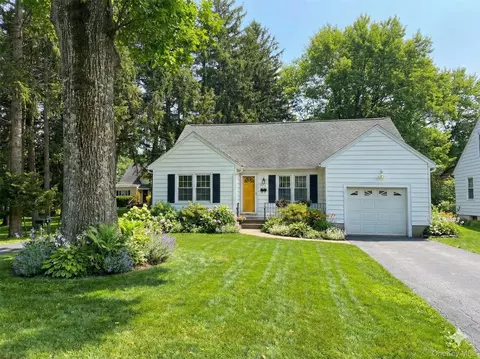 102 Fairview Ave, Kingston, NY 12401