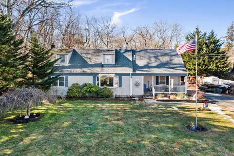 280 Moriches Rd, Saint James, NY 11780
