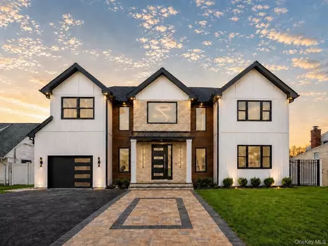 39 Forest Ln, Westbury, NY 11590