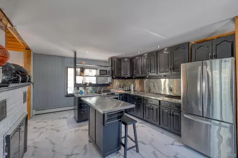 29 Vans Ter, Ulster, NY 12449