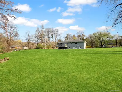 Exterior - 25 E Mountain Rd S, Philipstown, NY 10516 photo 5 of 9
