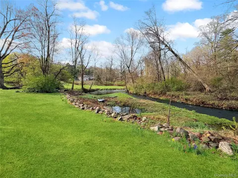Exterior - 25 E Mountain Rd S, Philipstown, NY 10516 photo 8 of 9