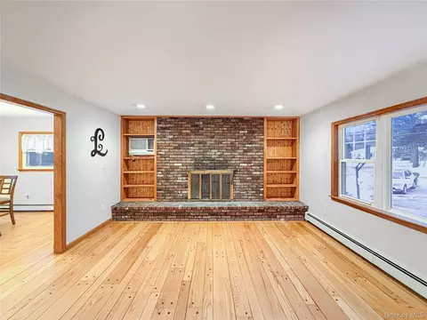 Living - 25 E Mountain Rd S, Philipstown, NY 10516 photo 2 of 6