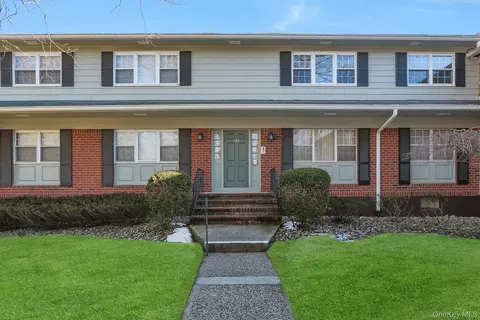 102 Yorkshire Dr #Z12, Ramapo, NY 10901