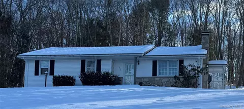 1016 Plains Rd, Shawangunk, NY 12589