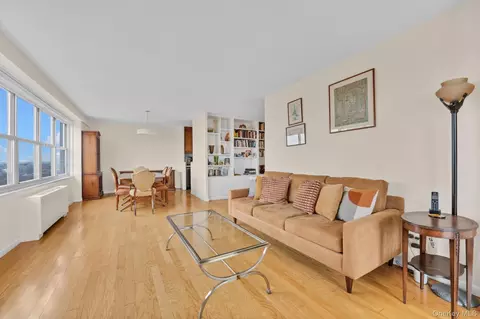 555 Kappock St #21E, New York, NY 10463