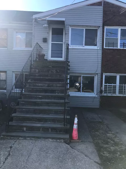 15-05 Beach 11 St, Far Rockaway, NY 11691