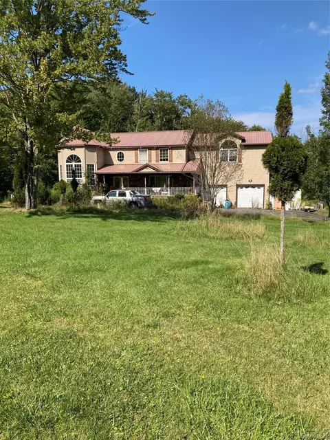 699 Budd Rd, Woodbourne, NY 12788