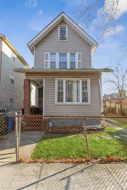 717 E 37th St, Brooklyn, NY 11203