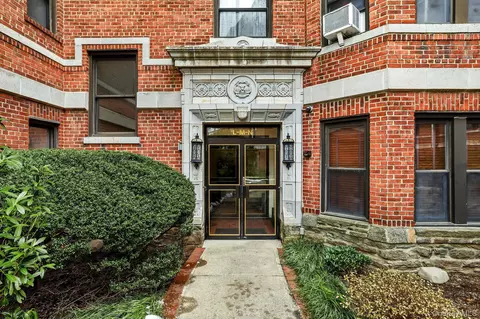 11 Alden Rd #4A, Larchmont, NY 10538