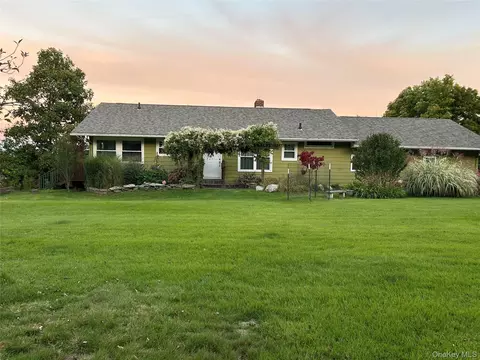 329 Mountain Rd, Mamakating, NY 12721