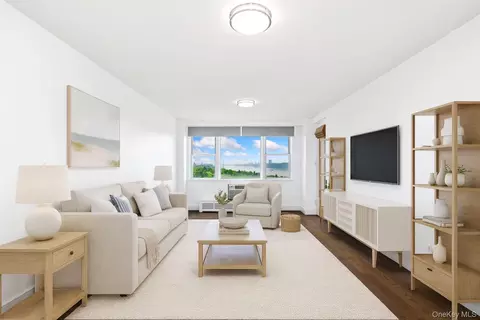 5700 Arlington Ave #12T, New York, NY 10471