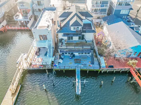 925 W Park Ave, Long Beach, NY 11561