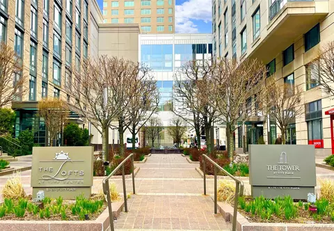 25 City Pl #10C, White Plains, NY 10601