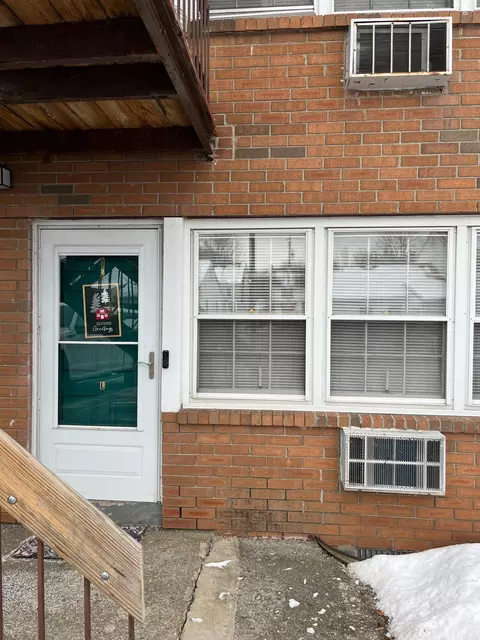 274 Hooker Ave #L2, Poughkeepsie, NY 12603