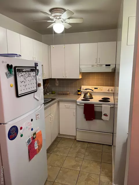 274 Hooker Ave #L2, Poughkeepsie, NY 12603 photo 4