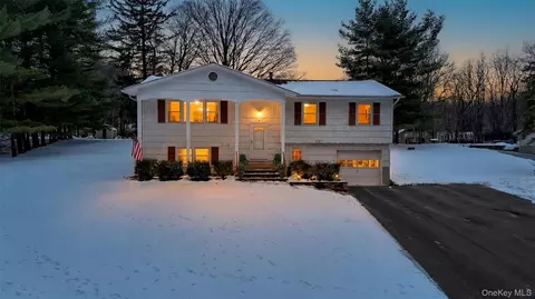 32 Franck Rd, Stony Point, NY 10980