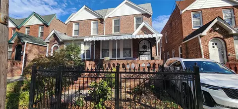 89-25 209 St, New York, NY 11427