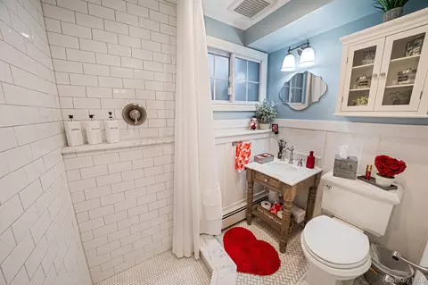 Bath - 68 Elder Dr, Commack, NY 11725 photo 1 of 2
