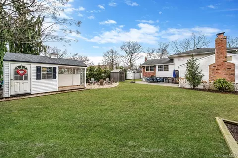 Exterior - 68 Elder Dr, Commack, NY 11725 photo 8 of 8