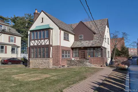 47 Greenridge Ave, White Plains, NY 10605
