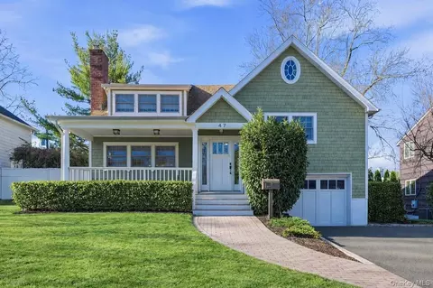 47 Birch St, North Hempstead, NY 11050