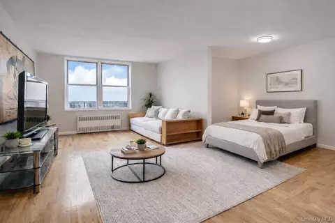 133 Beach 120th St #1E, New York, NY 11694