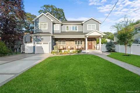 1563 Stevens Ave, Merrick, NY 11566
