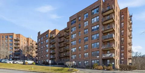 121 S Highland Ave #6L, Ossining, NY 10562