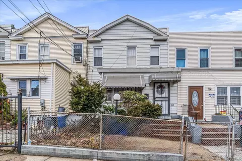 31-12 107th St, New York, NY 11369