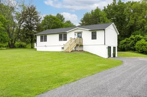 47 Clay Hill Rd, Tivoli, NY 12583