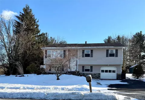 46 Moulton Cir, Monroe, NY 10950