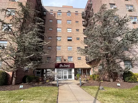 202-35 Foothill Ave Apt 21 Foothill Ave #A21, Hollis, NY 11423