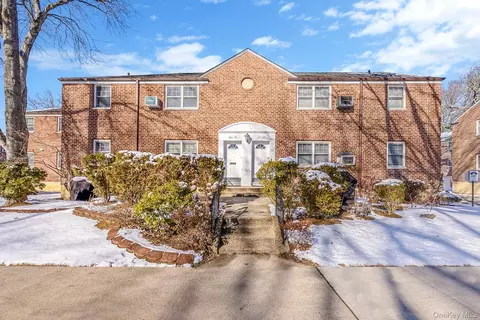 251-75 61st Ave #2-702, Little Neck, NY 11362