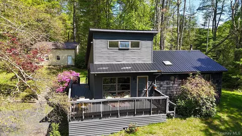182 Rio Dam Rd, Lumberland, NY 12737