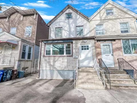 8049 88th Ave, New York, NY 11421