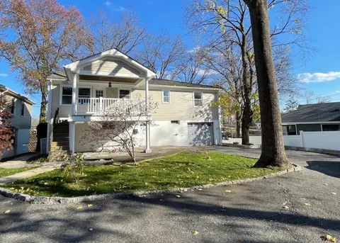 1320 Mamaroneck Ave, Mamaroneck, NY 10543