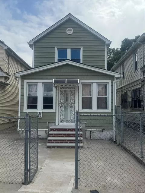 147-18 Foch Blvd, Jamaica, NY 11436