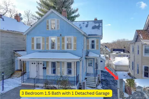 33 Bank St, Walden, NY 12586